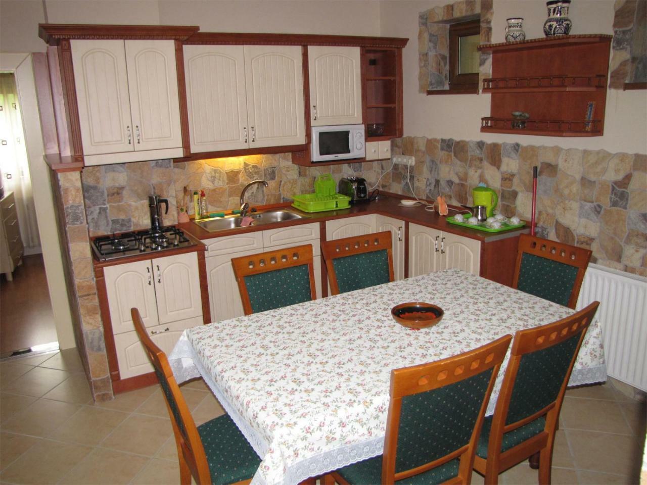 Szegfu Apartman Villa Hajdúszoboszló Esterno foto