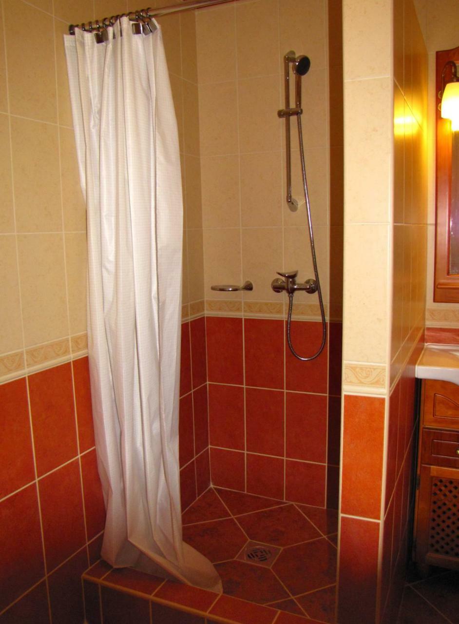 Szegfu Apartman Villa Hajdúszoboszló Esterno foto