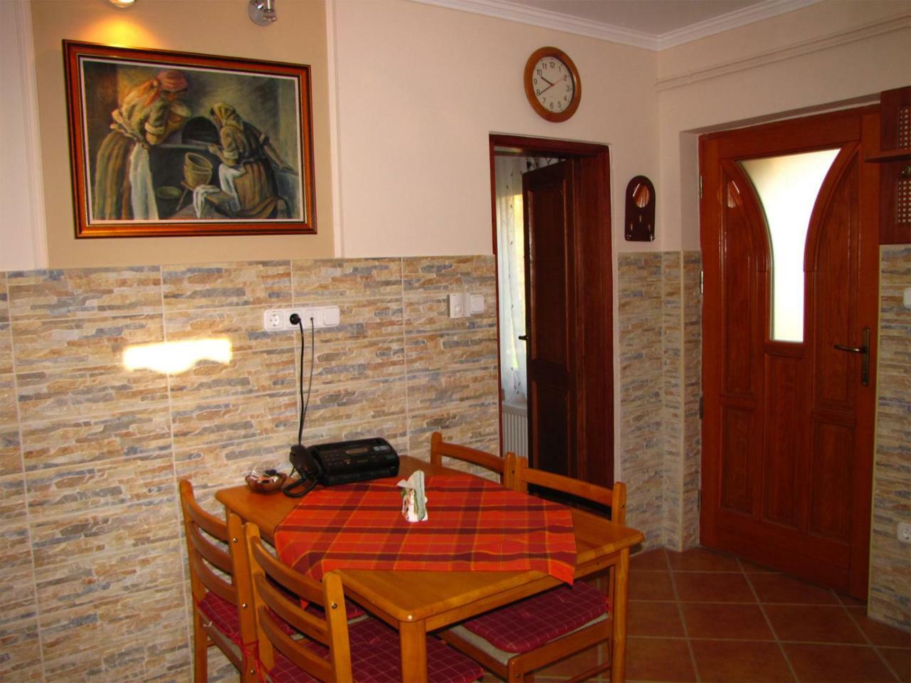 Szegfu Apartman Villa Hajdúszoboszló Esterno foto