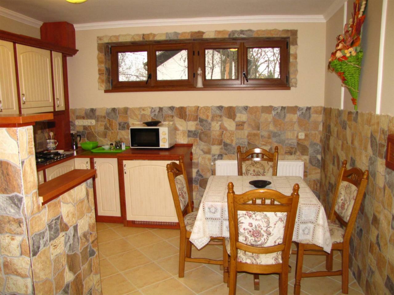 Szegfu Apartman Villa Hajdúszoboszló Esterno foto